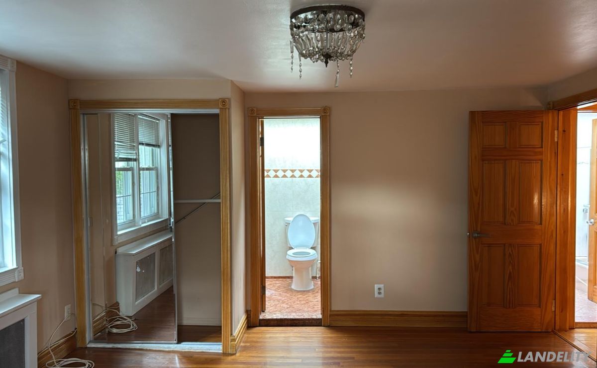 Single Family Home for Sale 445 NY-100A, Hartsdale, Westchester County, New York, United States, NY 10530, USA. Photo 16