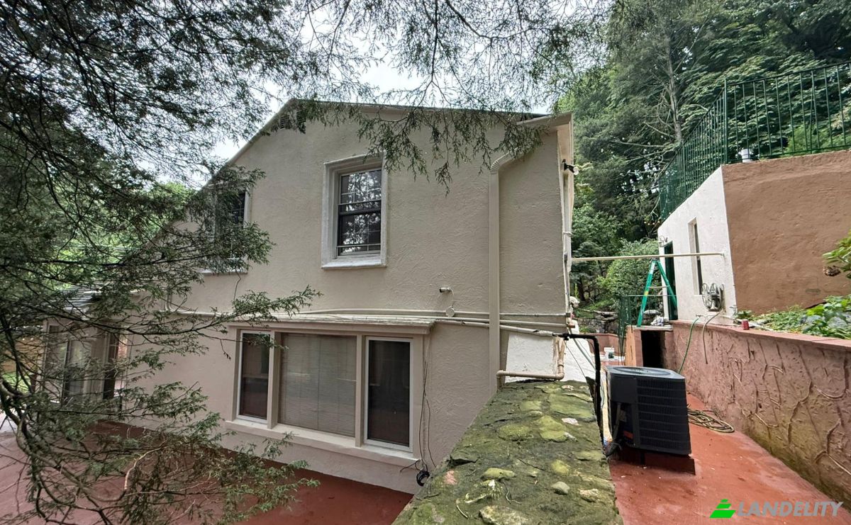 Single Family Home for Sale 445 NY-100A, Hartsdale, Westchester County, New York, United States, NY 10530, USA. Photo 7