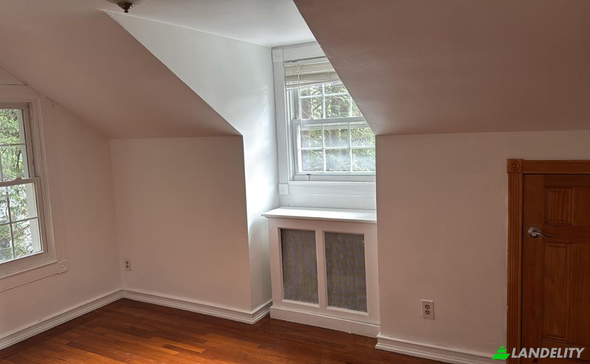 Single Family Home for Sale 445 NY-100A, Hartsdale, Westchester County, New York, United States, NY 10530, USA. Photo 17
