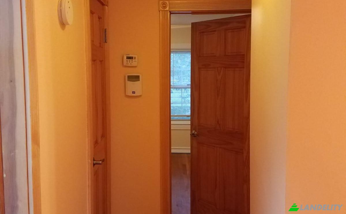 Single Family Home for Sale 445 NY-100A, Hartsdale, Westchester County, New York, United States, NY 10530, USA. Photo 19