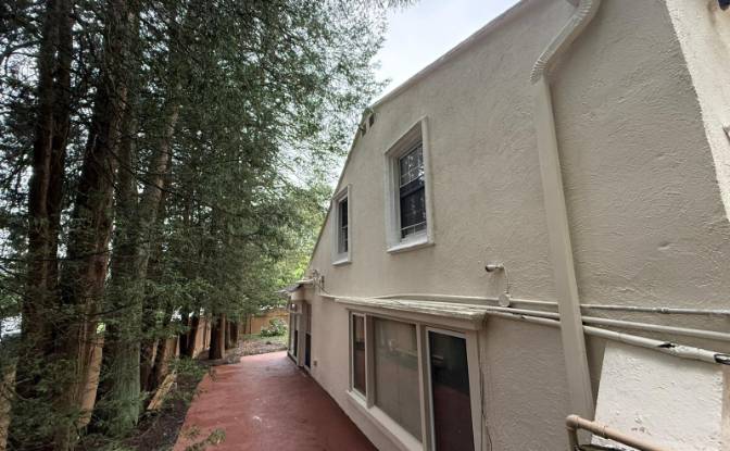 Single Family Home for Sale 445 NY-100A, Hartsdale. Photo#12 Single Family Home for Sale 445 NY-100A, Hartsdale. Photo#12