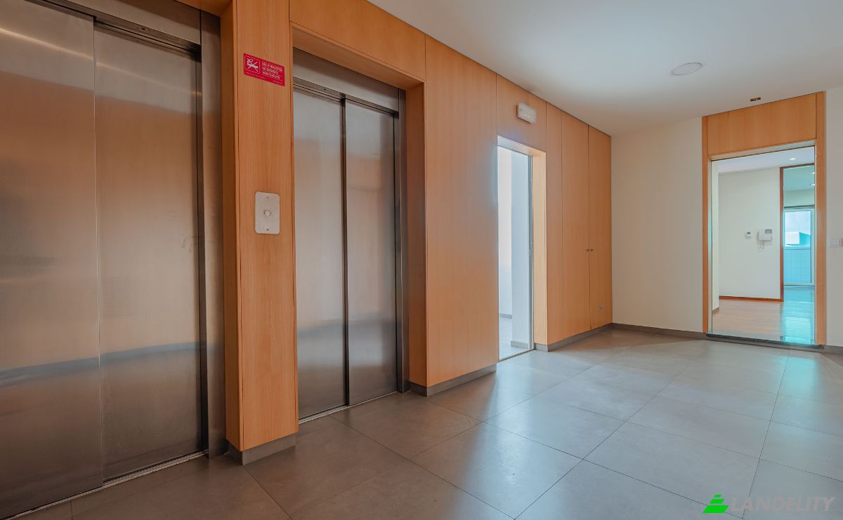 Apartment for Sale Praca das Flores 91, 4300-401 Porto, Porto, Porto District, Portugal. Photo 11