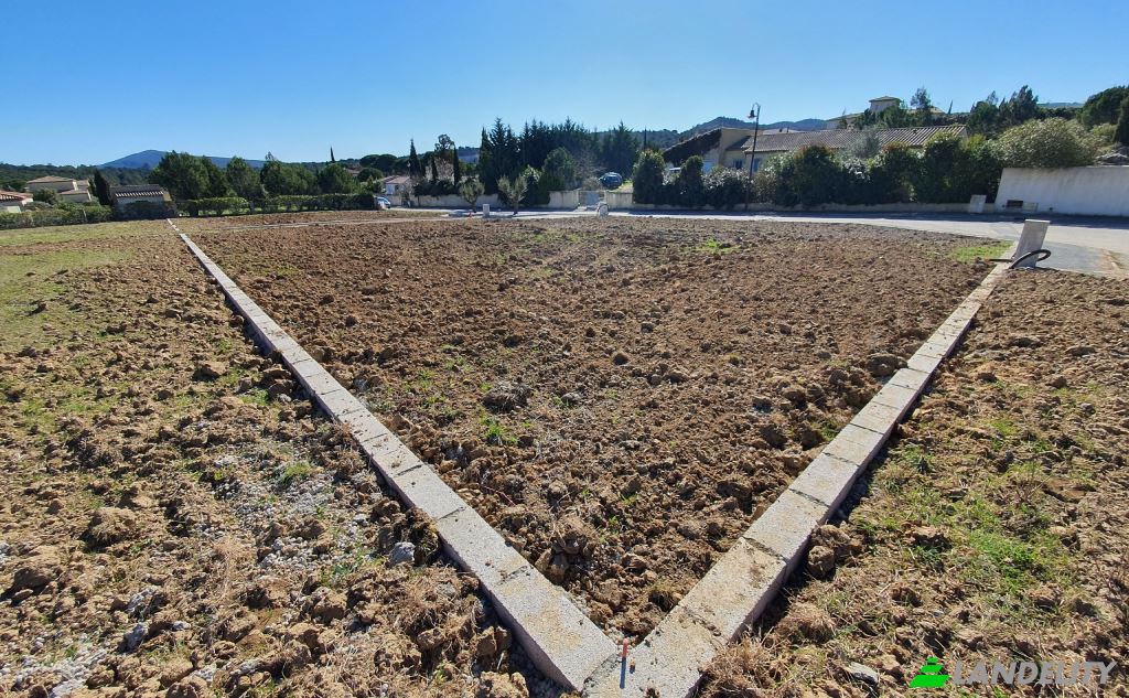 Land Lot for Sale Imp Jean Cazaintre, 11000 Carcassonne, Carcassonne, Aude, Occitanie, France. Photo 4