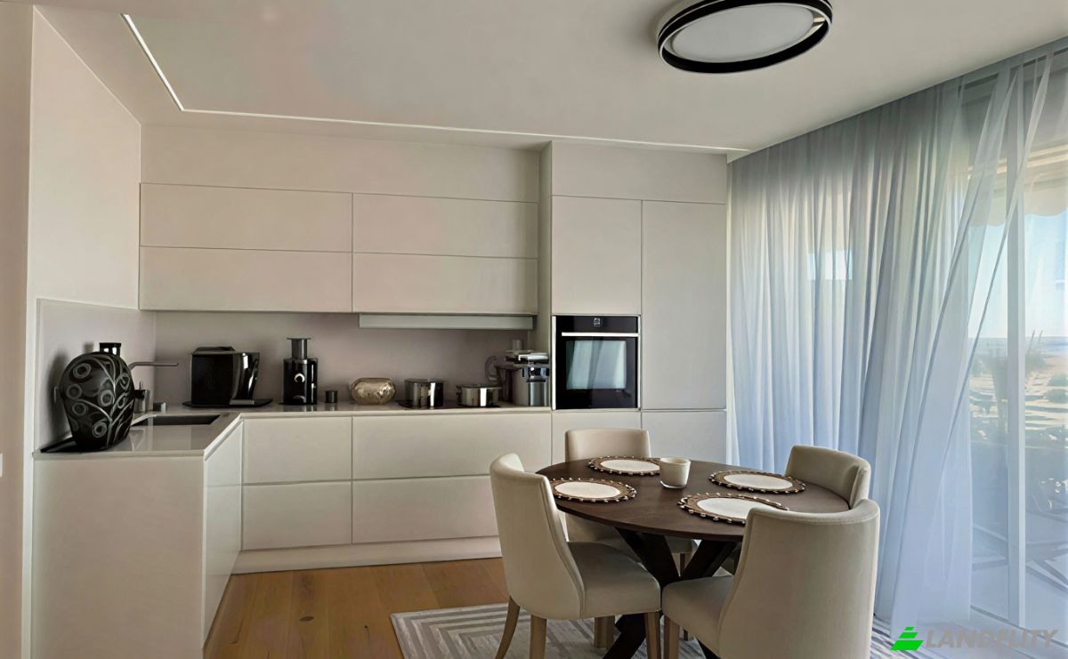 Apartment for Sale 16 Av du Roi Albert 1er, 06400 Cannes, Cannes, Alpes-Maritimes, Provence-Alpes-Cote dAzur, France. Photo 6