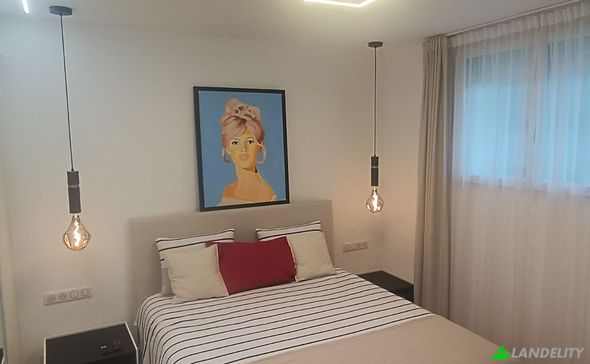 Apartment for Sale 16 Av du Roi Albert 1er, 06400 Cannes, Cannes, Alpes-Maritimes, Provence-Alpes-Cote dAzur, France. Photo 8