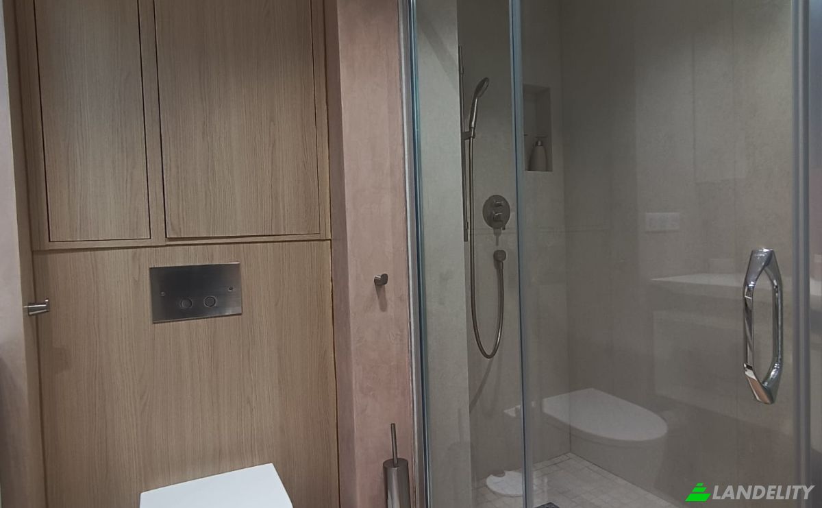 Apartment for Sale 16 Av du Roi Albert 1er, 06400 Cannes, Cannes, Alpes-Maritimes, Provence-Alpes-Cote dAzur, France. Photo 9