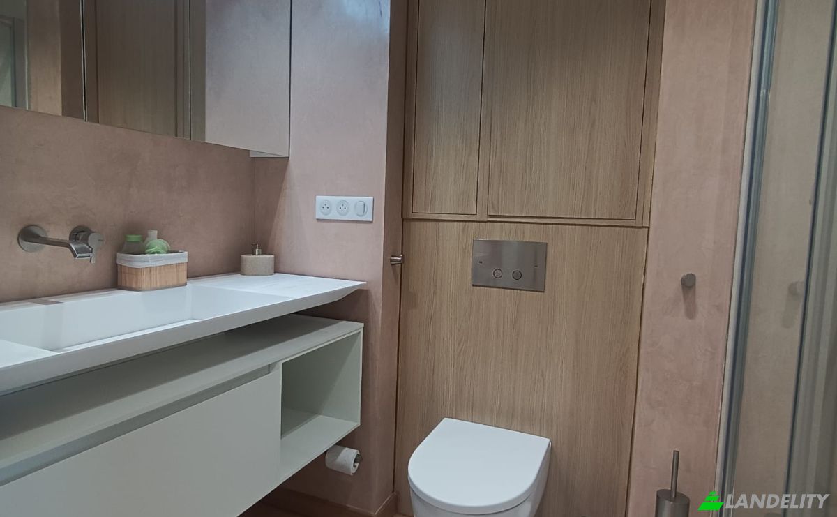 Apartment for Sale 16 Av du Roi Albert 1er, 06400 Cannes, Cannes, Alpes-Maritimes, Provence-Alpes-Cote dAzur, France. Photo 11