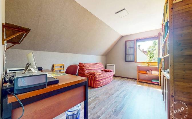 Single Family Home for Sale 250 Rue du Faubourg. Photo#10 Single Family Home for Sale 250 Rue du Faubourg. Photo#10