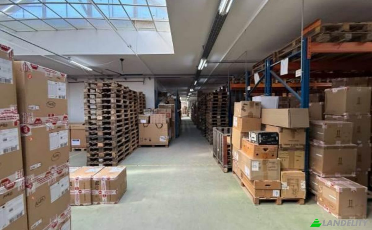 Office Space for Sale Vac, Vac District, Pest County, Hungary, Zrinyi Miklos u 39, 2600 Hungary. Photo 13