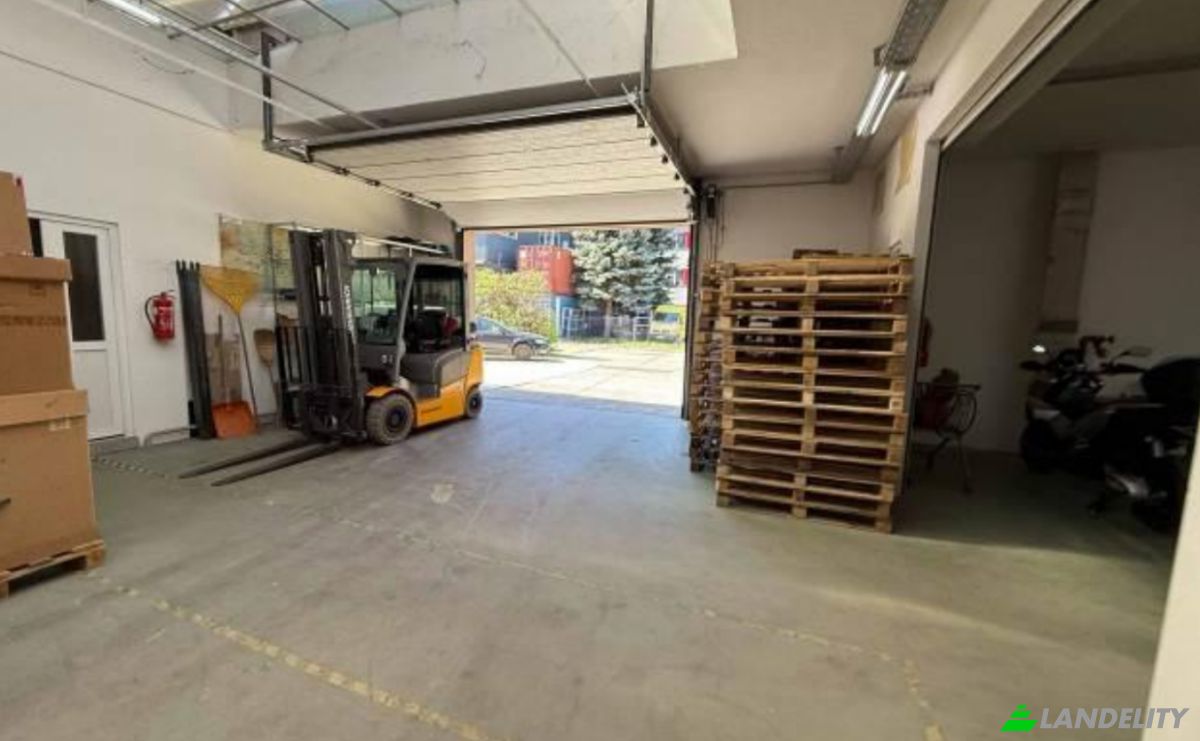 Office Space for Sale Vac, Vac District, Pest County, Hungary, Zrinyi Miklos u 39, 2600 Hungary. Photo 14