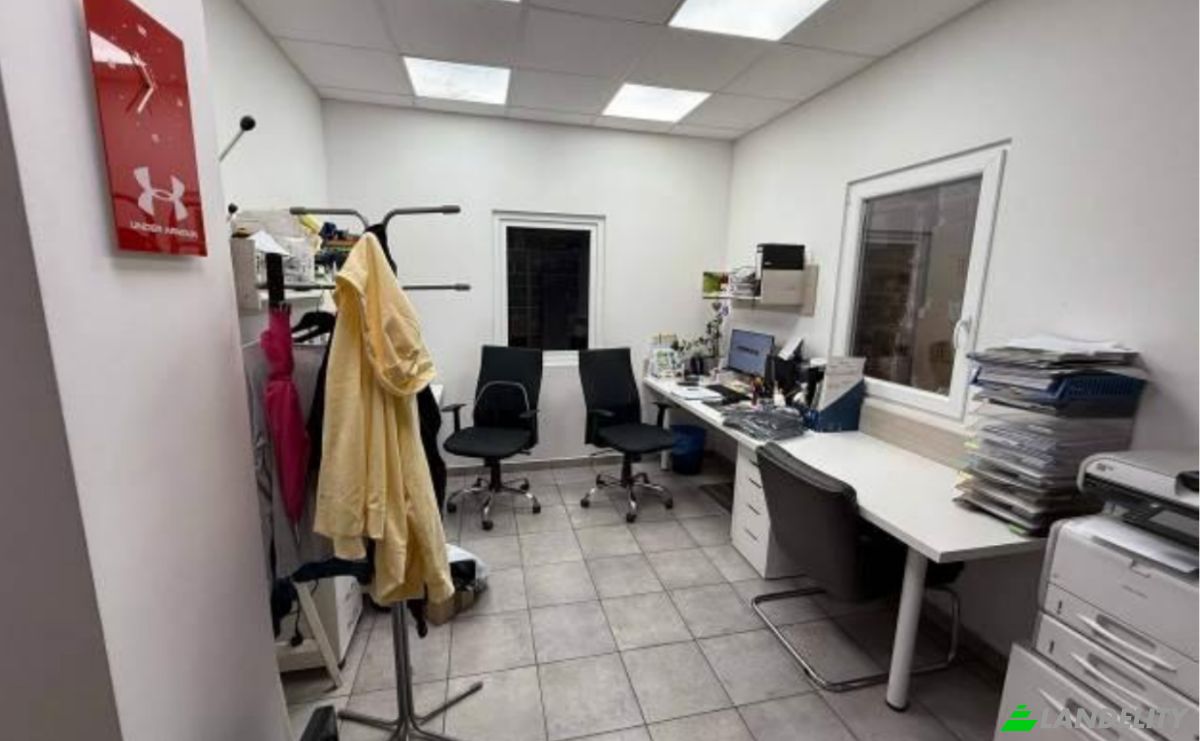 Office Space for Sale Vac, Vac District, Pest County, Hungary, Zrinyi Miklos u 39, 2600 Hungary. Photo 17