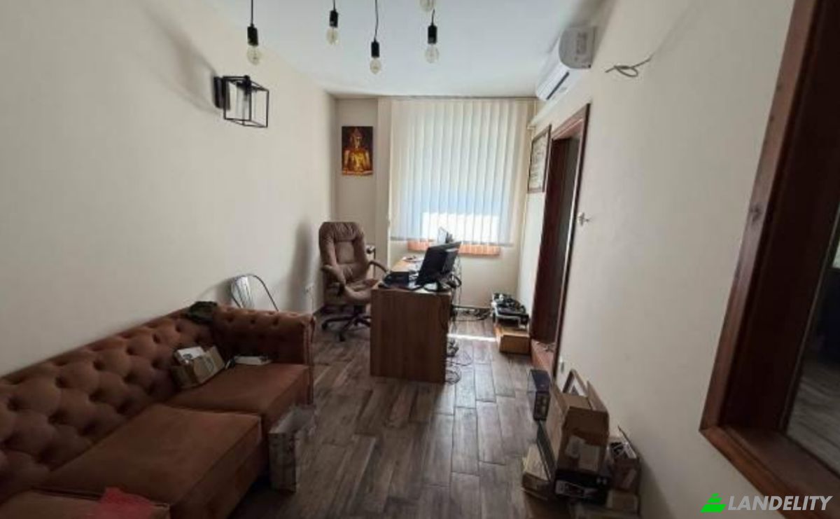 Office Space for Sale Vac, Vac District, Pest County, Hungary, Zrinyi Miklos u 39, 2600 Hungary. Photo 18