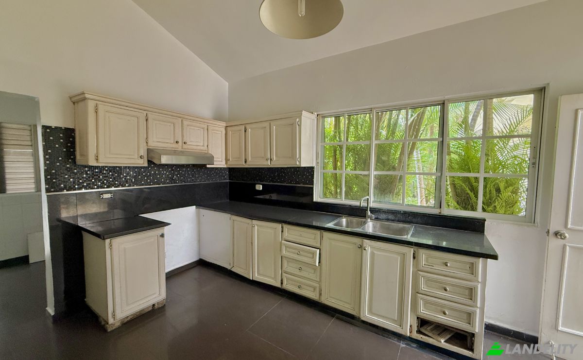 Single Family Home for Sale Billo Frometa 19, Santo Domingo, Santo Domingo de Guzman, Distrito Nacional, Dominican Republic. Photo 3
