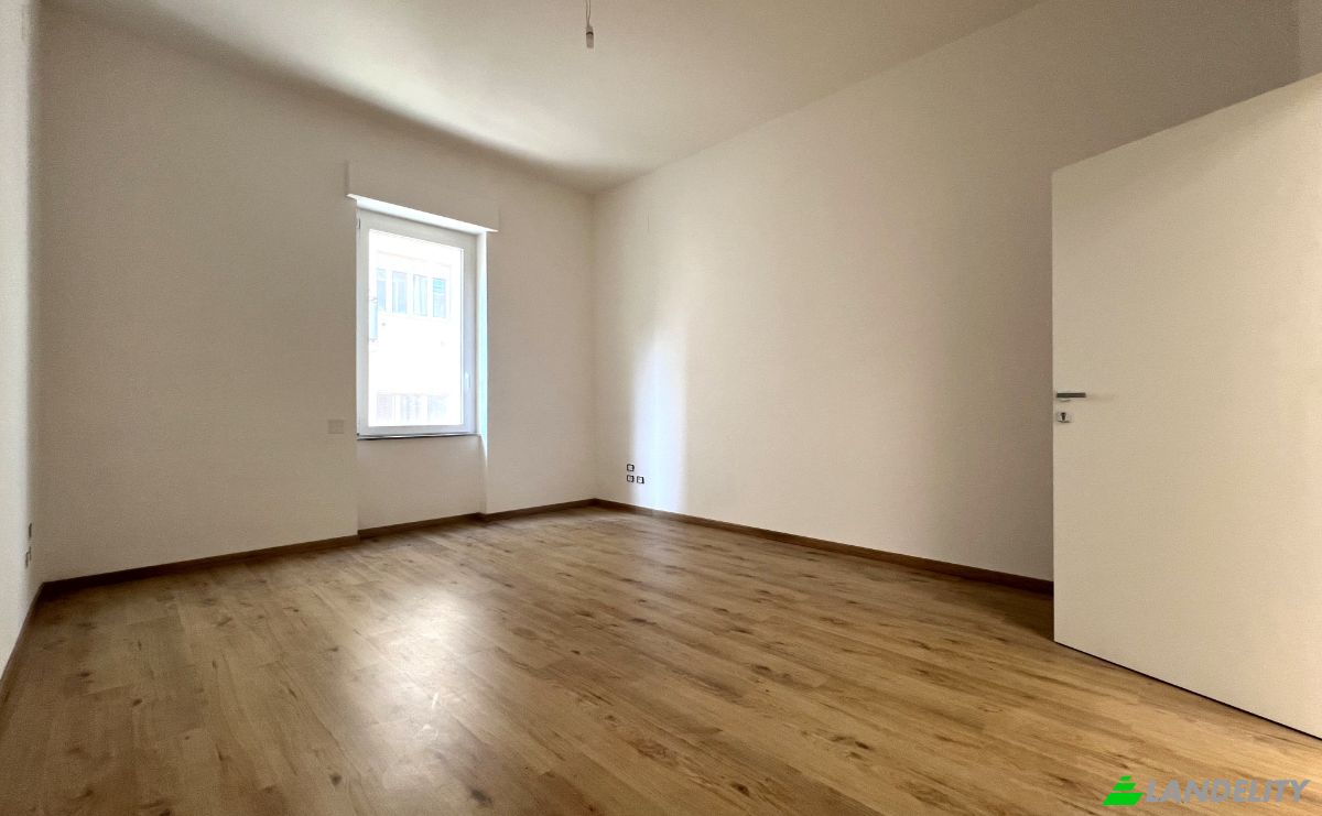 Apartment for Sale Via Silvio Pellico, 65124 Pescara PE, Pescara, Province of Pescara, Abruzzo, Italy. Photo 13