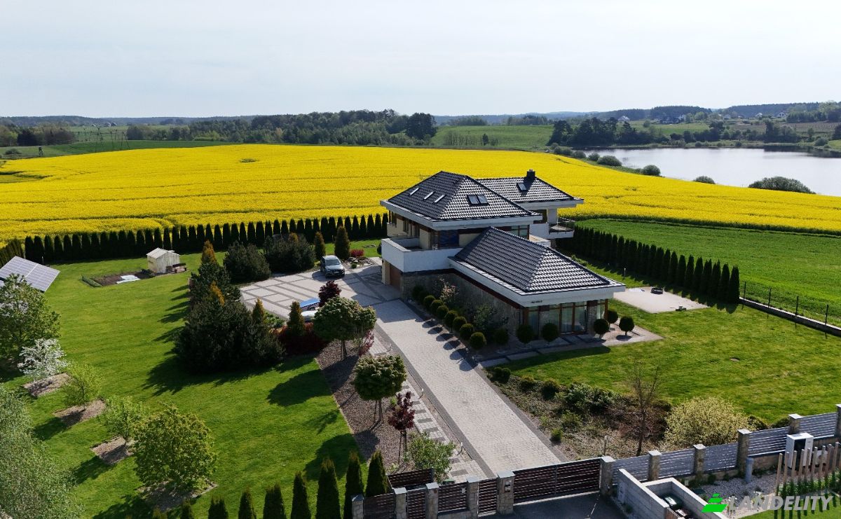 Mansion for Sale Jeziorna 6, 83-307 KieLpino, KieLpino, Kartuzy County, Pomeranian Voivodeship, Poland. Photo 1