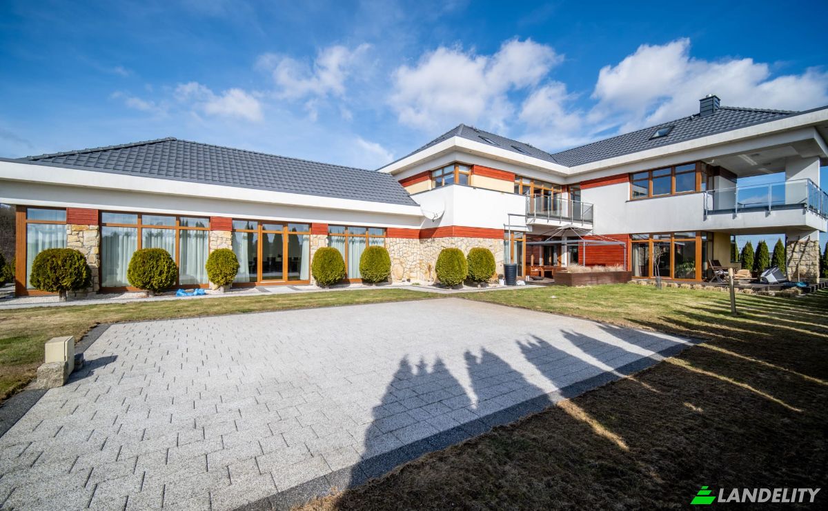 Mansion for Sale Jeziorna 6, 83-307 KieLpino, KieLpino, Kartuzy County, Pomeranian Voivodeship, Poland. Photo 8