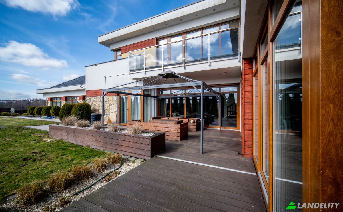 Mansion for Sale Jeziorna 6, 83-307 KieLpino, KieLpino, Kartuzy County, Pomeranian Voivodeship, Poland. Photo 9