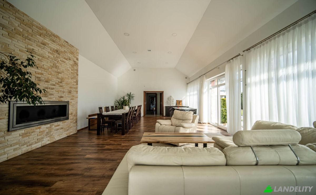 Mansion for Sale Jeziorna 6, 83-307 KieLpino, KieLpino, Kartuzy County, Pomeranian Voivodeship, Poland. Photo 15