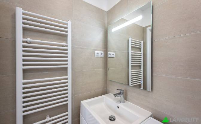 Apartment for Sale Novovysocanska, Praha Vysocany. Photo#11 Apartment for Sale Novovysocanska, Praha Vysocany. Photo#11
