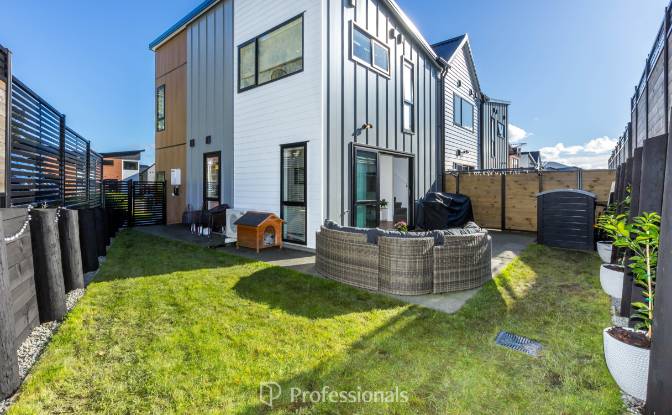 Townhouse for Sale 17 Dovey Katene Horvath Street. Photo#20