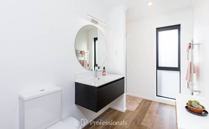 Townhouse for Sale 17 Dovey Katene Horvath Street. Photo#17