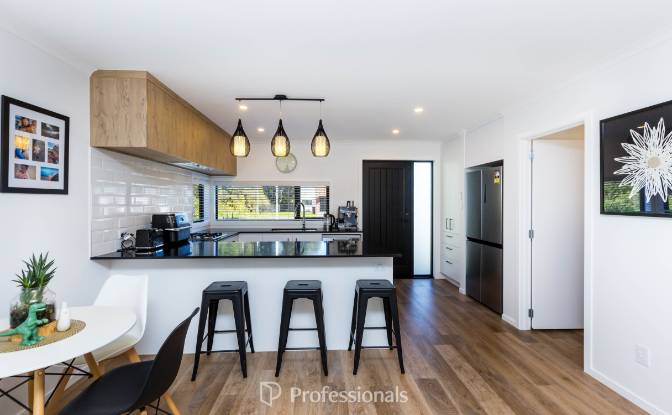 Townhouse for Sale 17 Dovey Katene Horvath Street. Photo#9