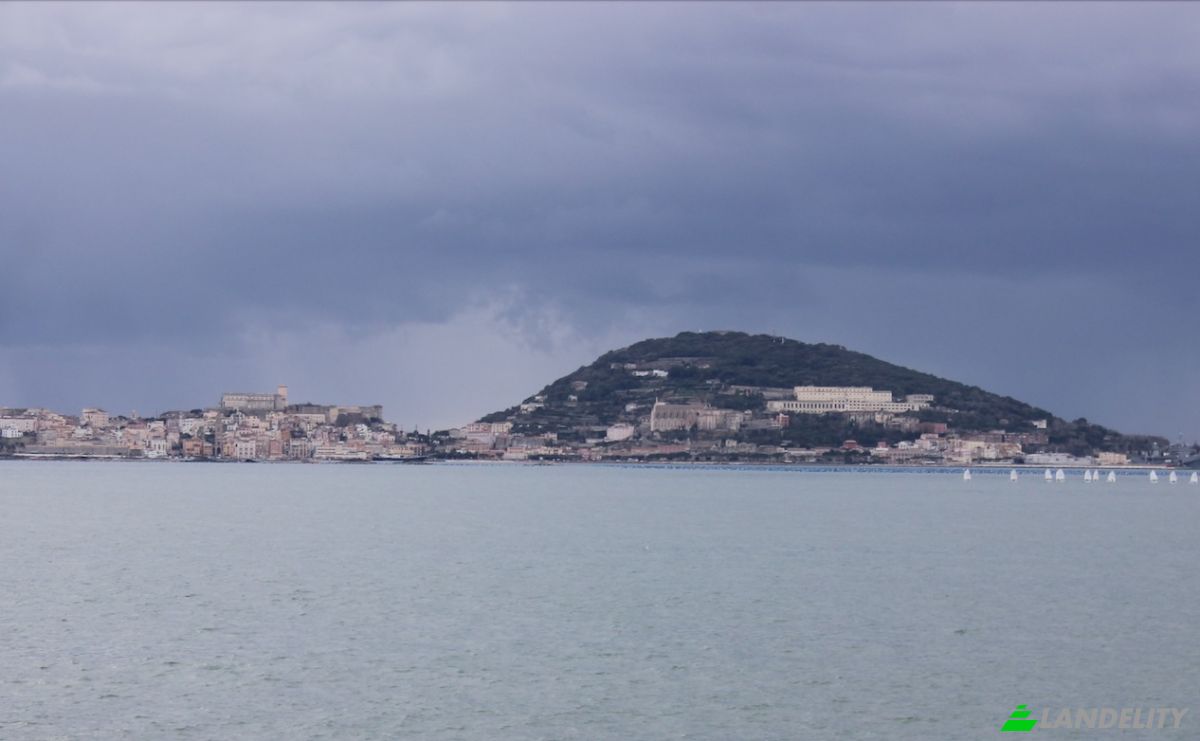 Apartment for Sale Via Castello, 04023 Maranola LT, Maranola, Province of Latina, Lazio, Italy. Photo 2