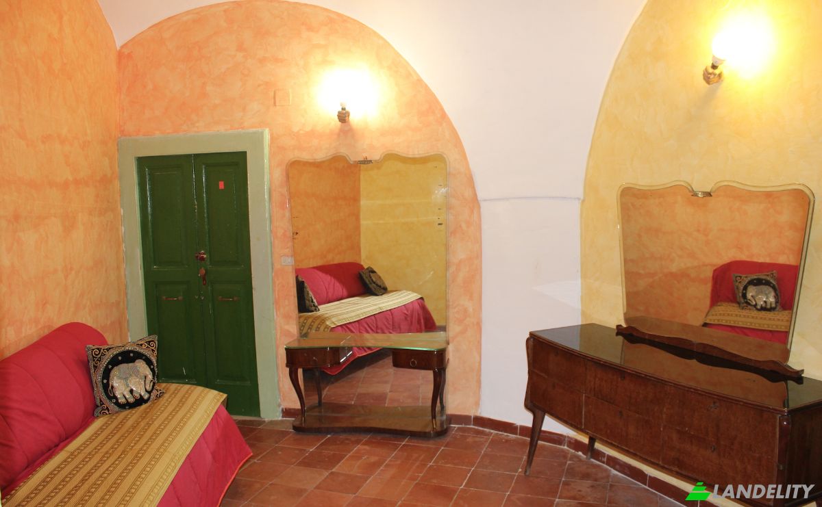 Apartment for Sale Via Castello, 04023 Maranola LT, Maranola, Province of Latina, Lazio, Italy. Photo 6