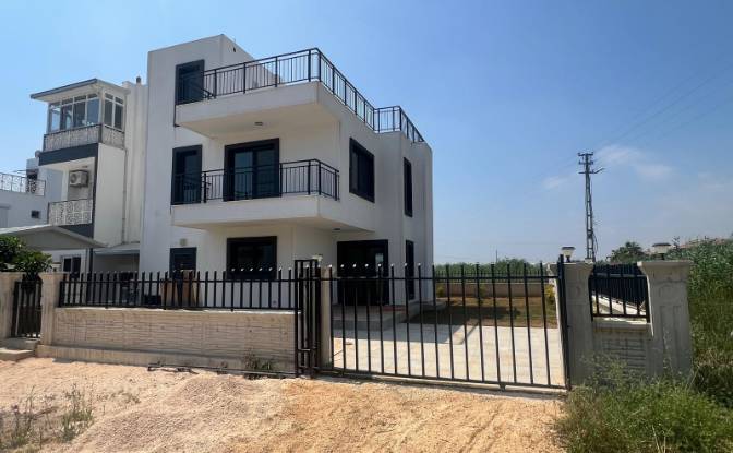 Villa for Sale - Atakent, Turkiye