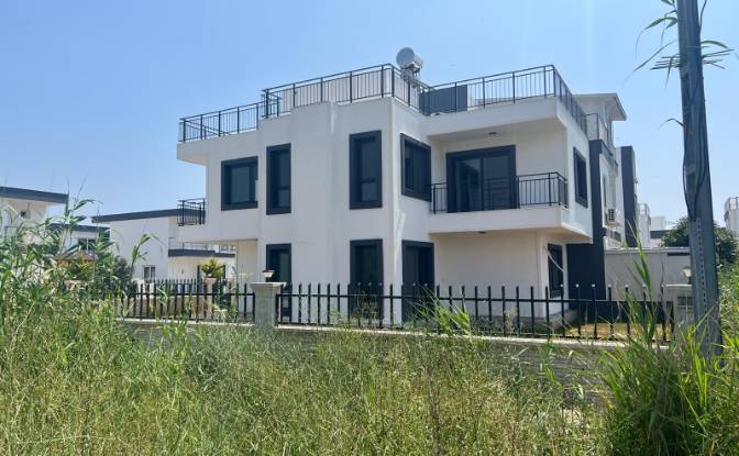 Villa for Sale BUKET SOK DIS KAPI, Atakent. Photo#2 Villa for Sale BUKET SOK DIS KAPI, Atakent. Photo#2
