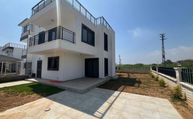 Villa for Sale BUKET SOK DIS KAPI, Atakent. Photo#4 Villa for Sale BUKET SOK DIS KAPI, Atakent. Photo#4
