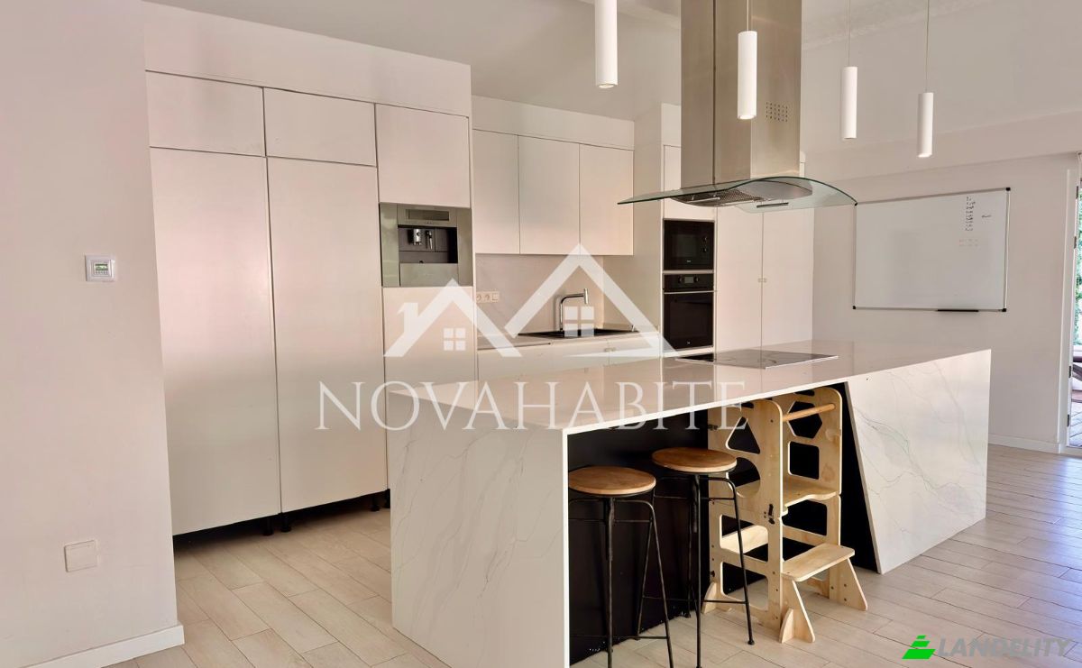 Moradia à venda R Ildo Hermógenes da Silva Marques 24, Lourinhã, Lisboa, Portugal. foto 16