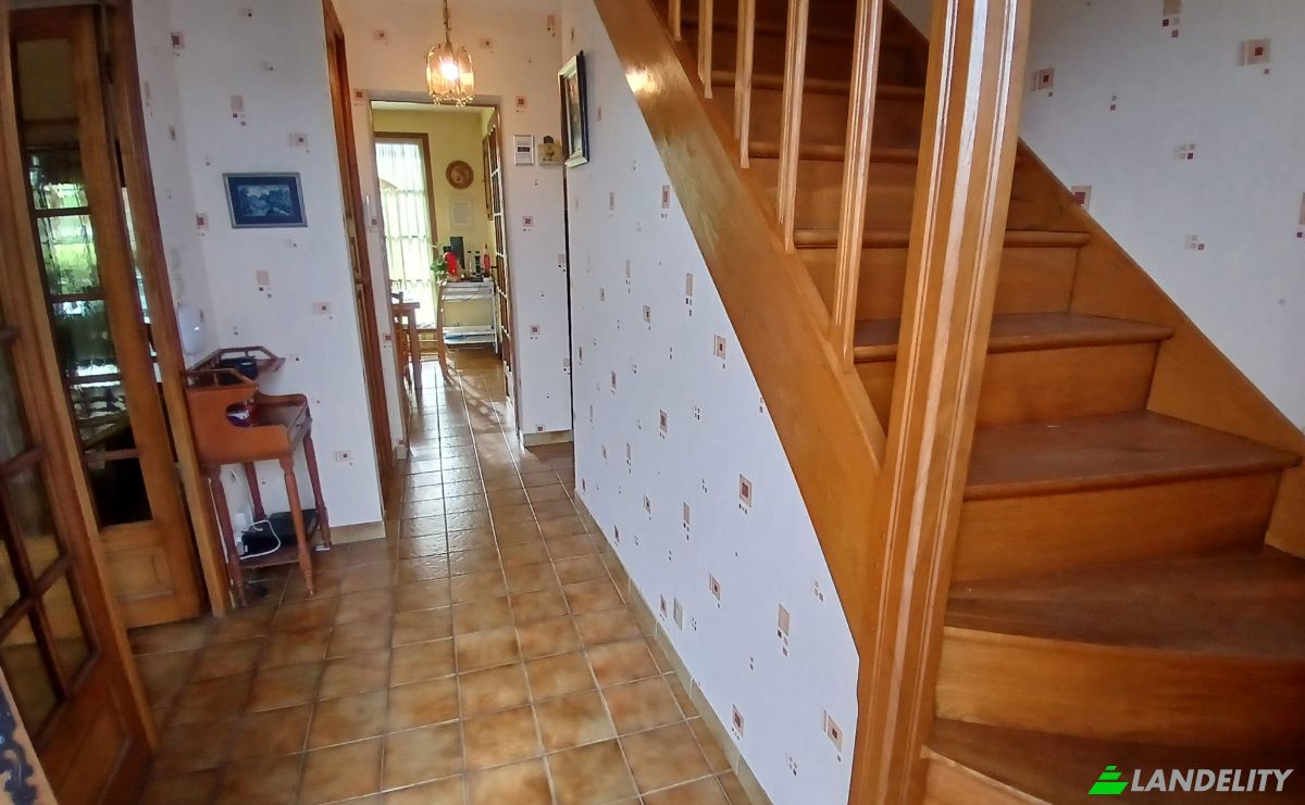 Single Family Home for Sale 14 Chem du Bousquet, 15000 Aurillac, Aurillac, Cantal, Auvergne-Rhone-Alpes, France. Photo 19