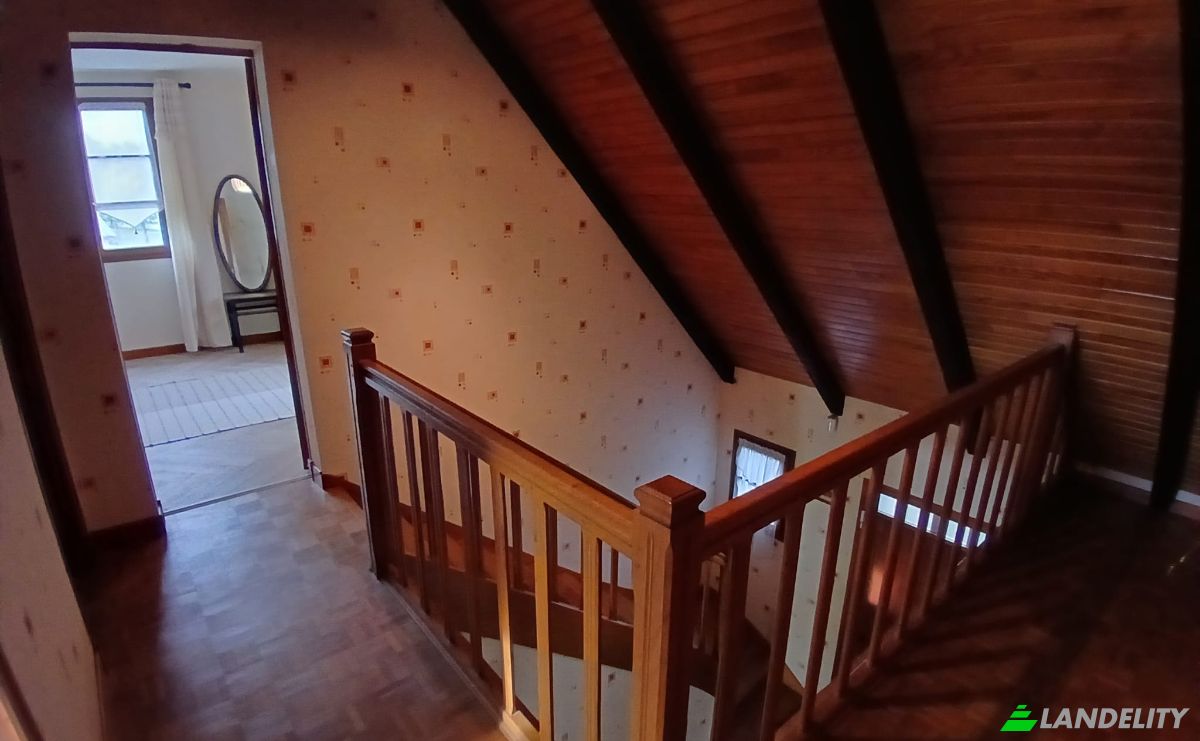 Single Family Home for Sale 14 Chem du Bousquet, 15000 Aurillac, Aurillac, Cantal, Auvergne-Rhone-Alpes, France. Photo 8