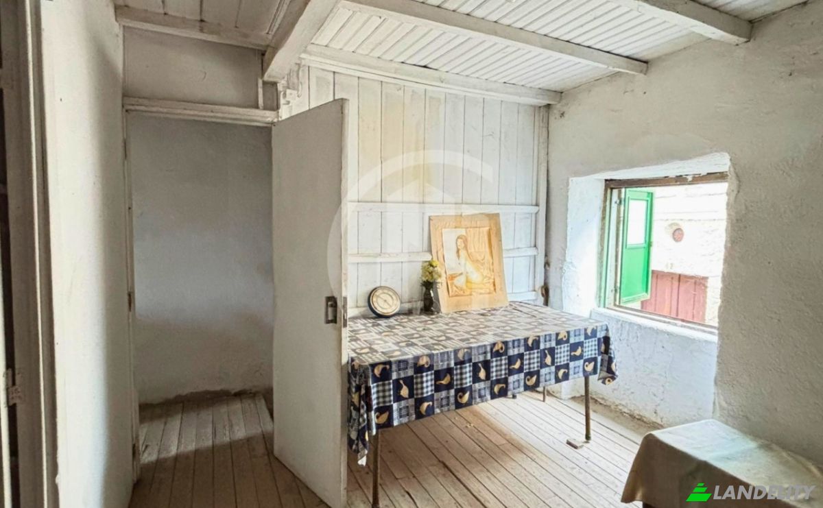 Townhouse for Sale R dos Casalinhos 28, Peraboa, Covilha, Castelo Branco District, Portugal. Photo 2