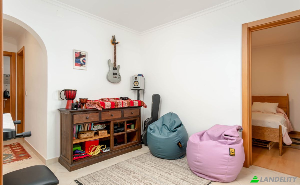 Apartment for Sale R Carvalho Freirinha 43, 2800-676 Almada, Almada, Setubal, Portugal. Photo 8