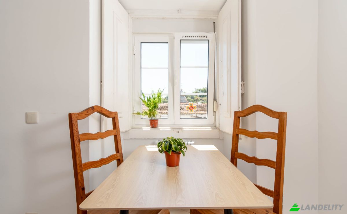 Apartment for Sale R Carvalho Freirinha 43, 2800-676 Almada, Almada, Setubal, Portugal. Photo 4