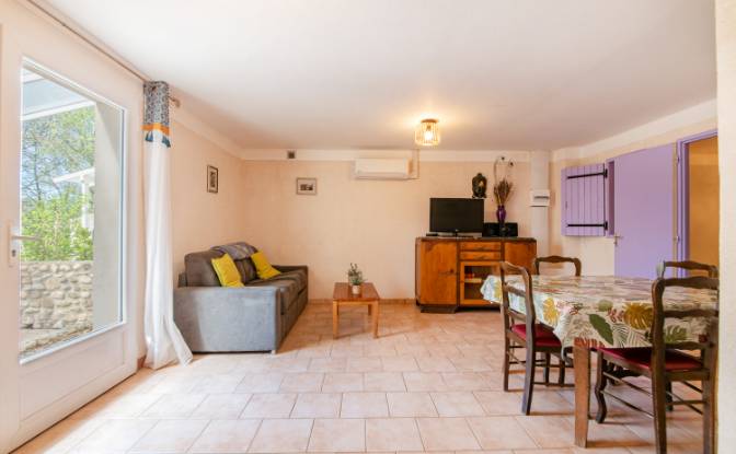 Villa for Sale 665 Chem de Sainte-Croix. Photo#10 Villa for Sale 665 Chem de Sainte-Croix. Photo#10