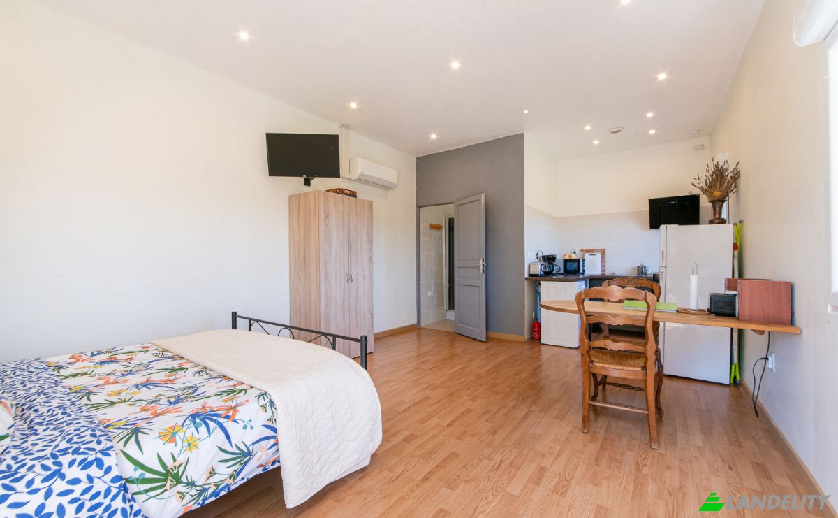 Villa for Sale 665 Chem de Sainte-Croix, 04500 Montagnac-Montpezat, Montagnac-Montpezat, Alpes-de-Haute-Provence, Provence-Alpes-Cote dAzur, France. Photo 12