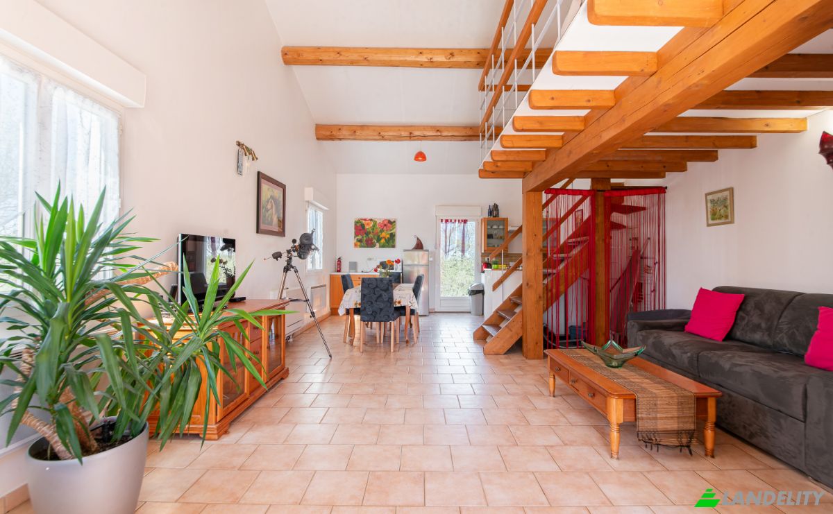 Villa for Sale 665 Chem de Sainte-Croix, 04500 Montagnac-Montpezat, Montagnac-Montpezat, Alpes-de-Haute-Provence, Provence-Alpes-Cote dAzur, France. Photo 6