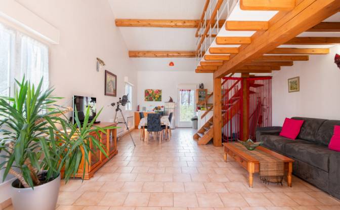 Villa for Sale 665 Chem de Sainte-Croix. Photo#6 Villa for Sale 665 Chem de Sainte-Croix. Photo#6