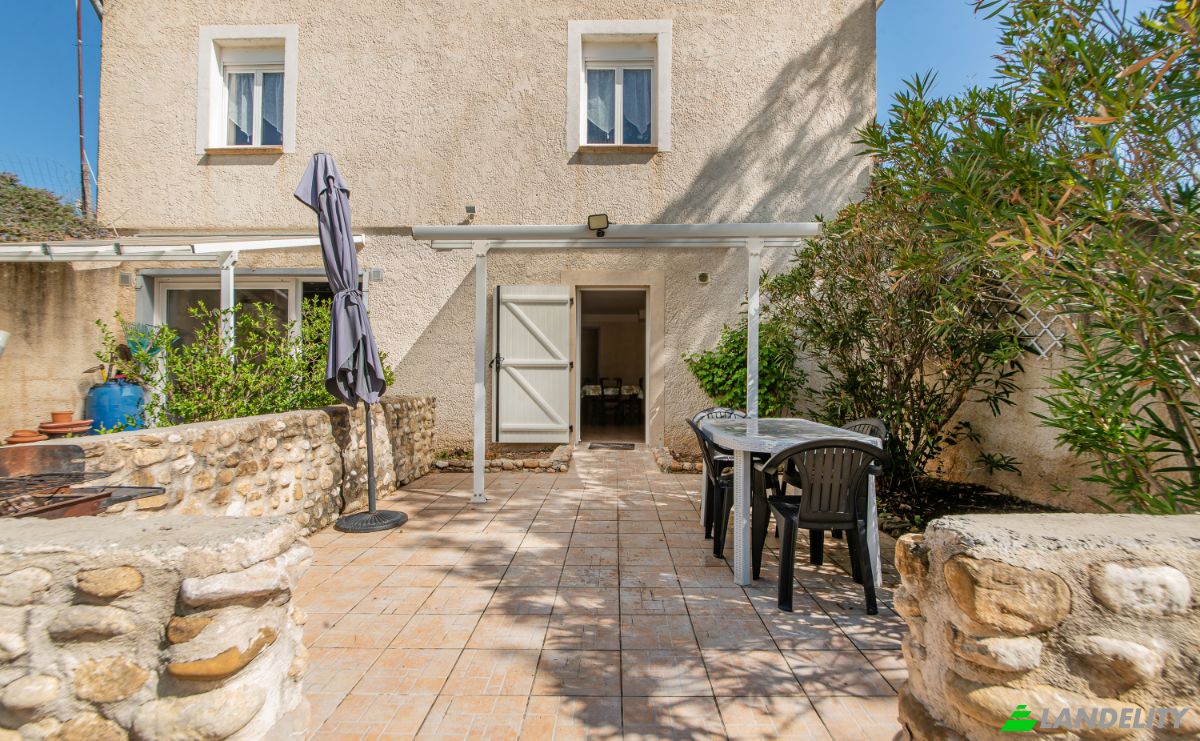 Villa for Sale 665 Chem de Sainte-Croix, 04500 Montagnac-Montpezat, Montagnac-Montpezat, Alpes-de-Haute-Provence, Provence-Alpes-Cote dAzur, France. Photo 9