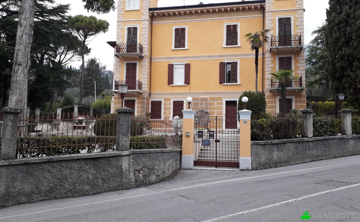 Apartment for Sale Via Roma, 25083 Gardone Riviera BS, Gardone Riviera, Province of Brescia, Lombardy, Italy. Photo 1