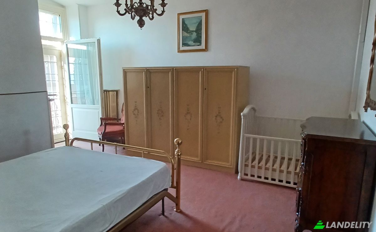 Apartment for Sale Via Roma, 25083 Gardone Riviera BS, Gardone Riviera, Province of Brescia, Lombardy, Italy. Photo 12