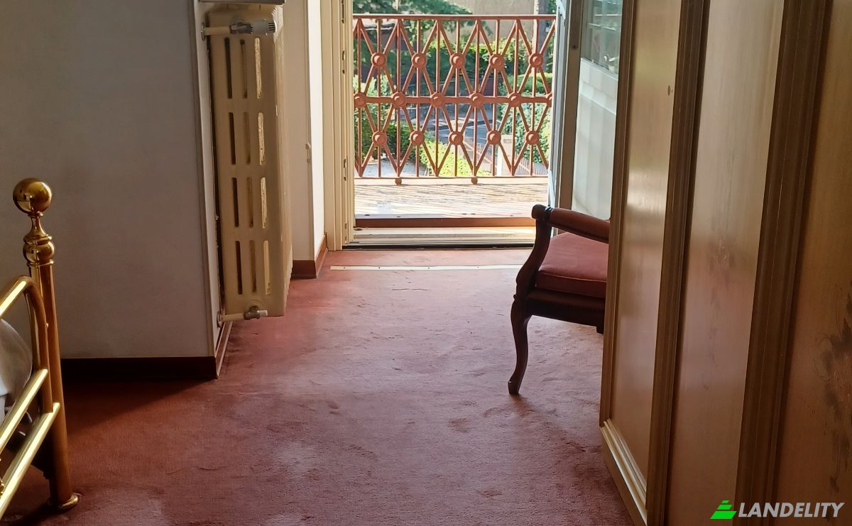 Apartment for Sale Via Roma, 25083 Gardone Riviera BS, Gardone Riviera, Province of Brescia, Lombardy, Italy. Photo 13