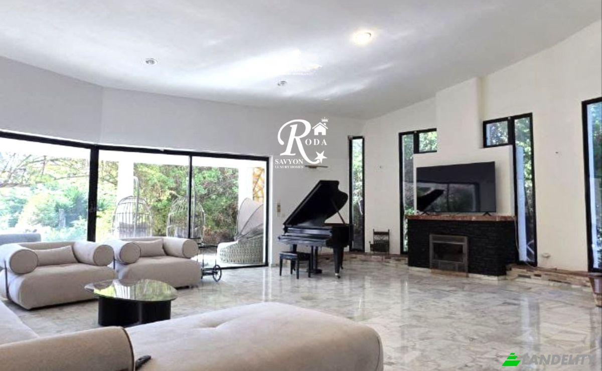 Single Family Home for Sale Mevoot 106, Savyon, Petach Tikva, Center District, Israel. Photo 1