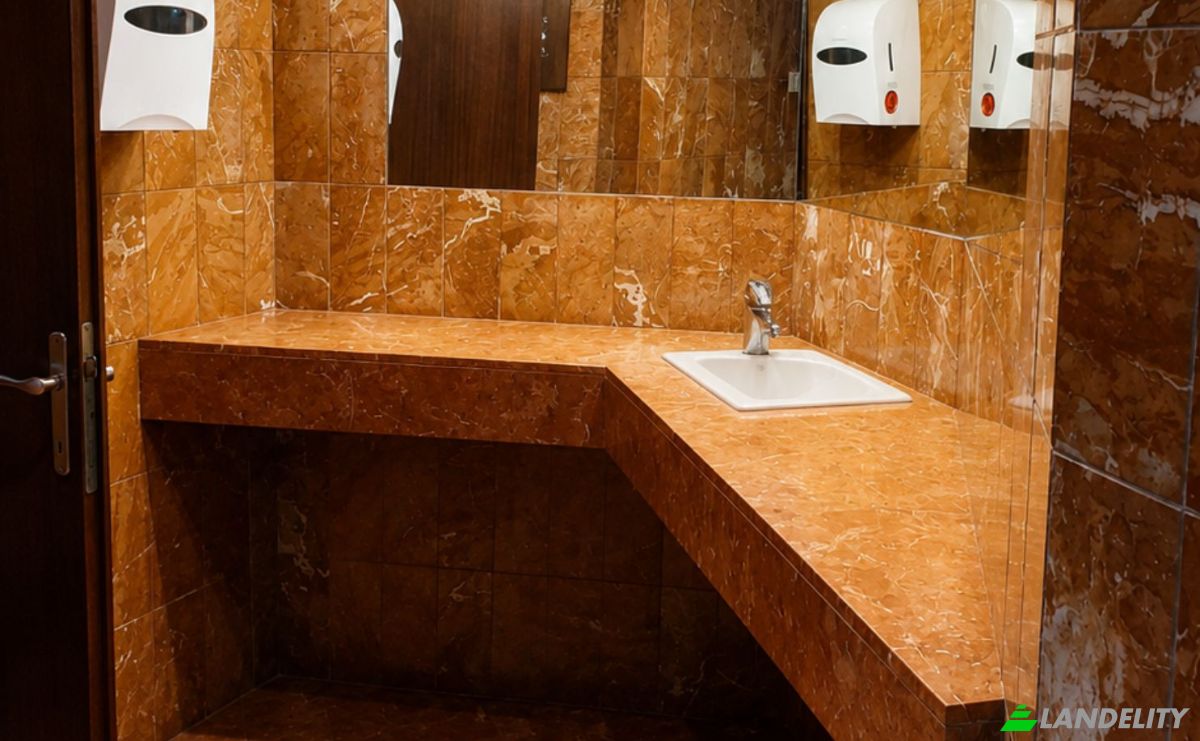 Single Family Home for Sale Mevoot 106, Savyon, Petach Tikva, Center District, Israel. Photo 6