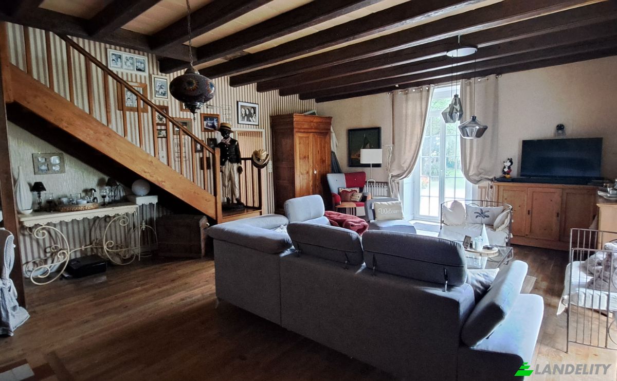 Single Family Home for Sale 1 Rte des Essarts, 79220 Cours, Cours, Deux-Sevres, Nouvelle-Aquitaine, France. Photo 10