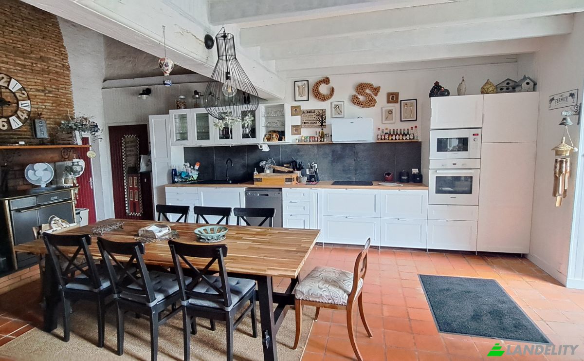 Single Family Home for Sale 1 Rte des Essarts, 79220 Cours, Cours, Deux-Sevres, Nouvelle-Aquitaine, France. Photo 9