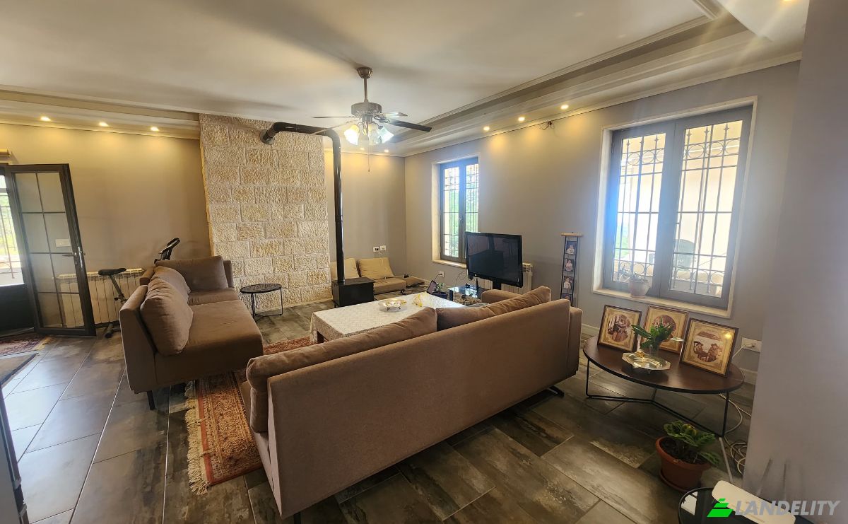 Villa for Sale Gharzouz, Jbeil, Mount Lebanon Governorate, Lebanon. Photo 25